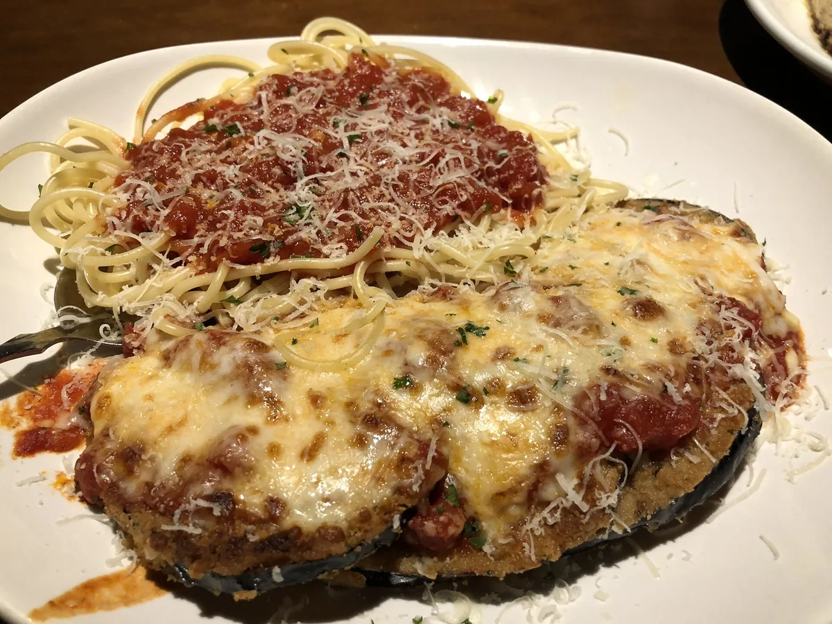 Olive Garden Pasta Menu: Never-Ending Pasta, Classics and How to Order olive garden create your own pasta menu