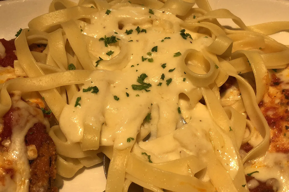 Olive Garden Family Meals: Bundles, Prices and What's Included olive garden family meals with prices